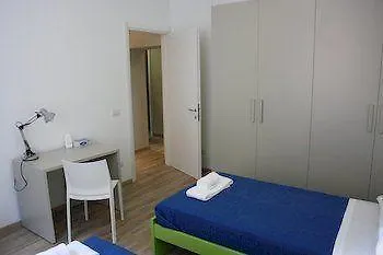Center 2 Vendégház Bergamo