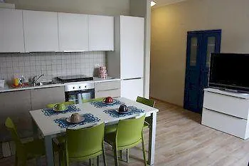 Center 2